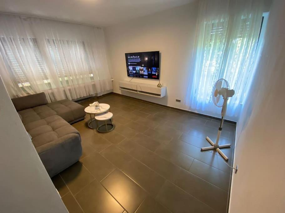 Ferien-Villa Direkt Am Rhein Sauna/Whirlpool Gotterswickerhamm Luaran gambar